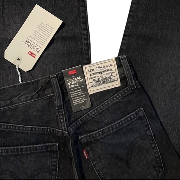 Levi's® Premium LEVI'S® WELLTHREAD® RIBCAGE STRAIGHT JEANS in Earth Stone Hemp - Picture 12 of 15